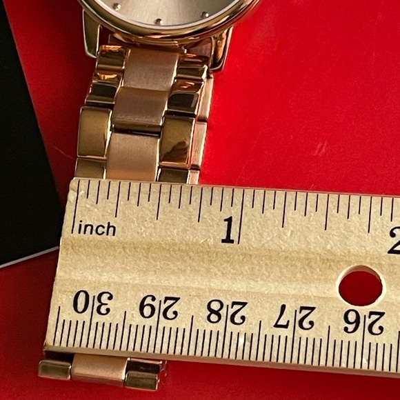 COACH WATCH.Coach Grand Rose-Gold Women's Watch,AUTHENTIC Coach Watch. - Picture 3 of 14